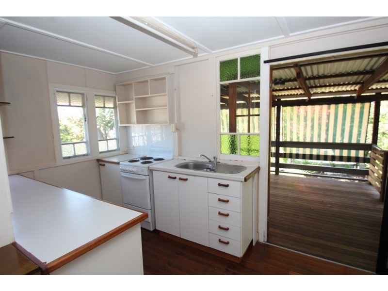 5 Tamper Street, Nambour QLD 4560