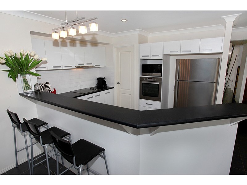 4 Griffin Place, Coes Creek QLD 4560