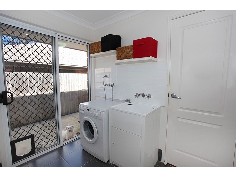 4 Griffin Place, Coes Creek QLD 4560