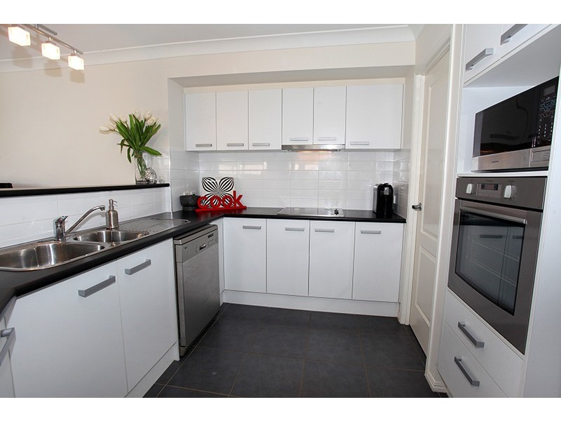 4 Griffin Place, Coes Creek QLD 4560