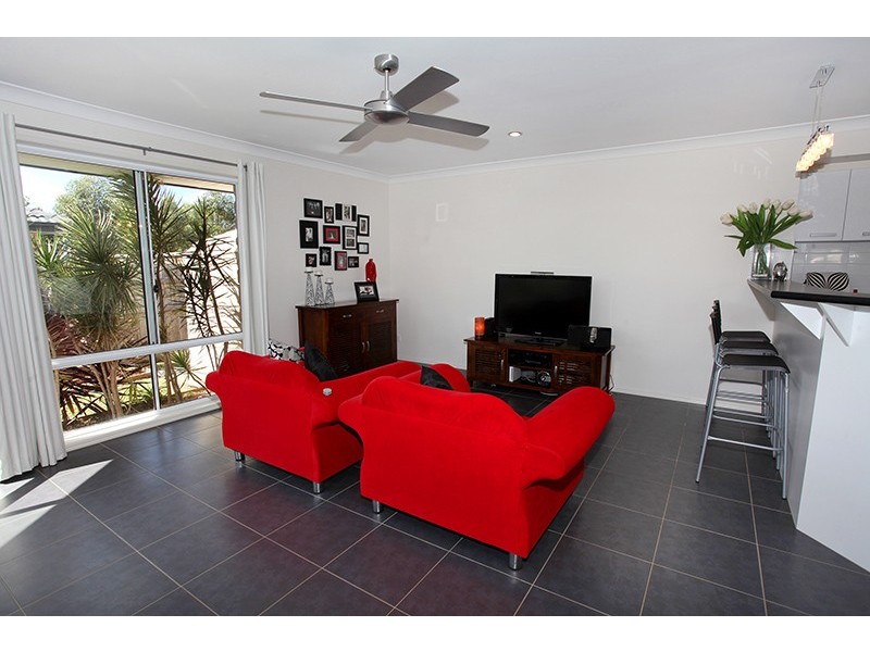 4 Griffin Place, Coes Creek QLD 4560