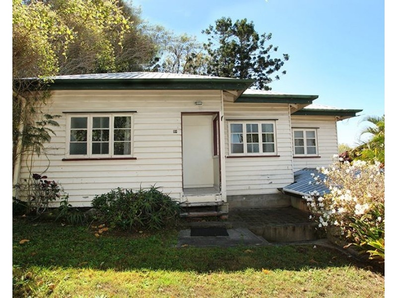 32 Hospital Road, Nambour QLD 4560