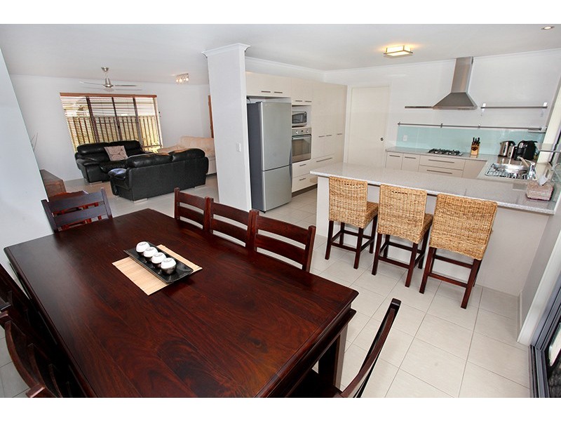 5 Dream Court, Nambour QLD 4560