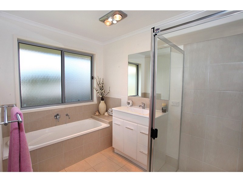 5 Dream Court, Nambour QLD 4560