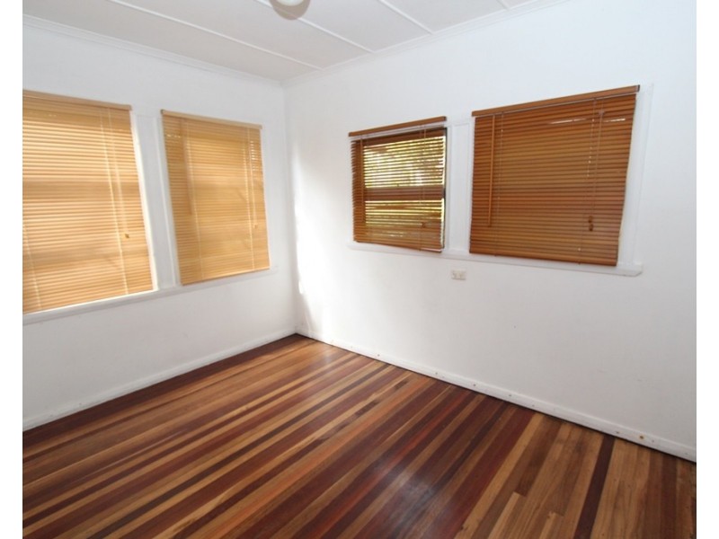 1/16 Mayfield Street, Nambour QLD 4560