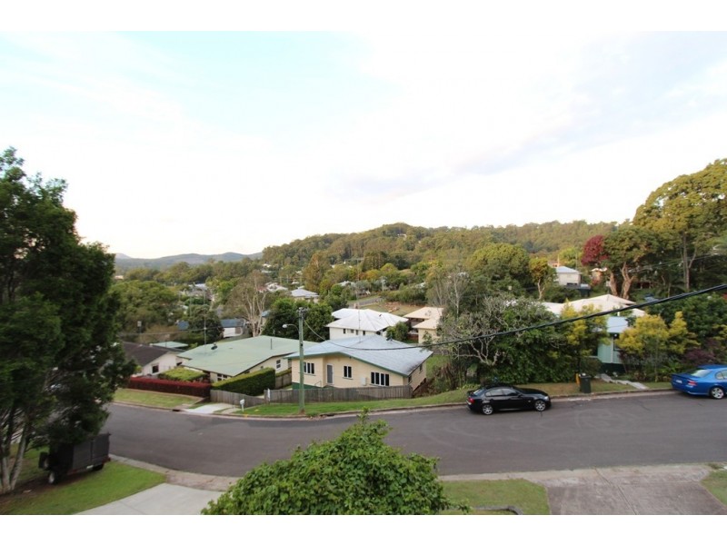2/16 Mayfield Street, Nambour QLD 4560