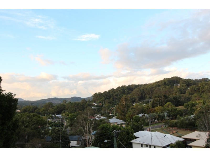 2/16 Mayfield Street, Nambour QLD 4560