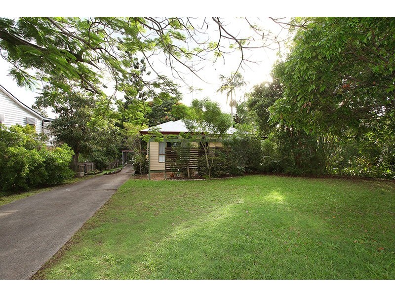9 Aspland St, Nambour QLD 4560