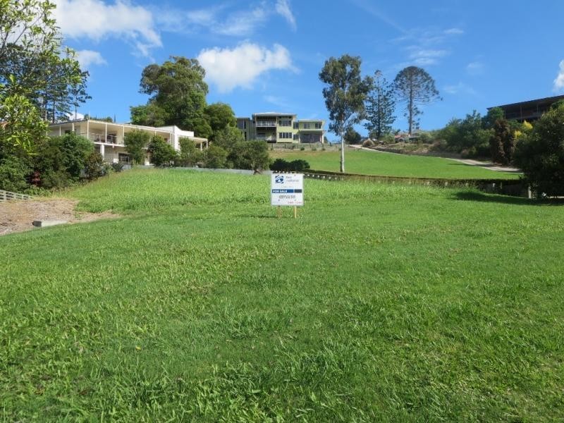 61 Lachlan Ave, Nambour QLD 4560