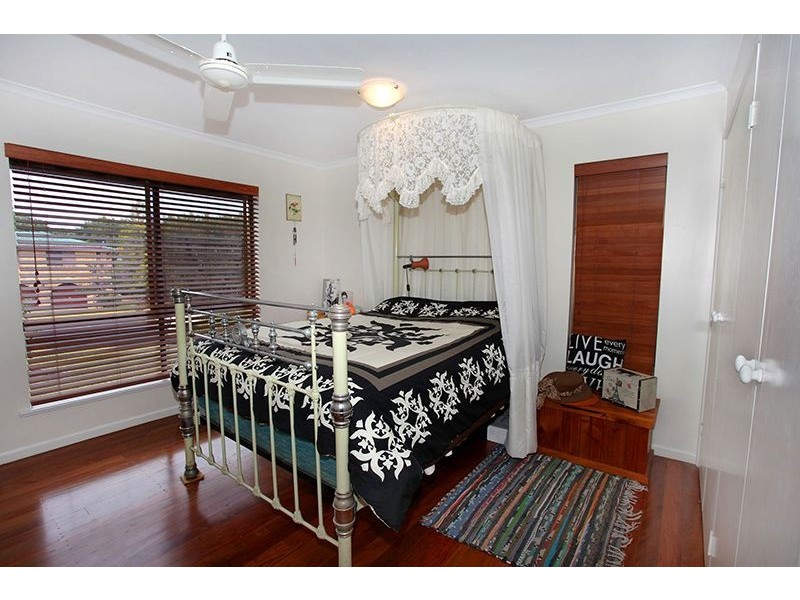 1 Bangalow Street, Highworth QLD 4560