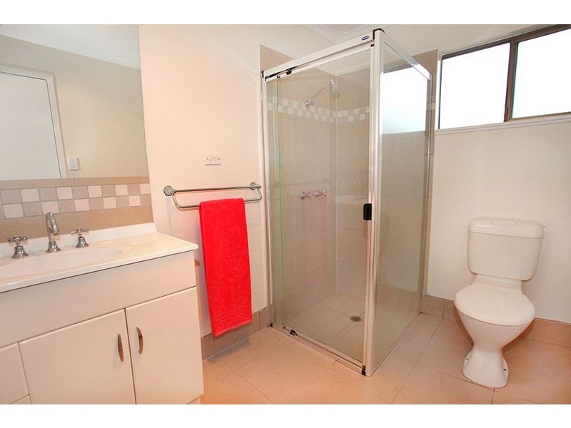 1 Bangalow Street, Highworth QLD 4560