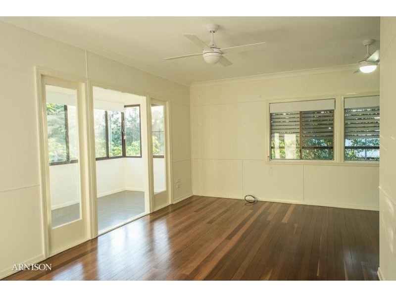2 Mount Pleasant Rd, Nambour QLD 4560