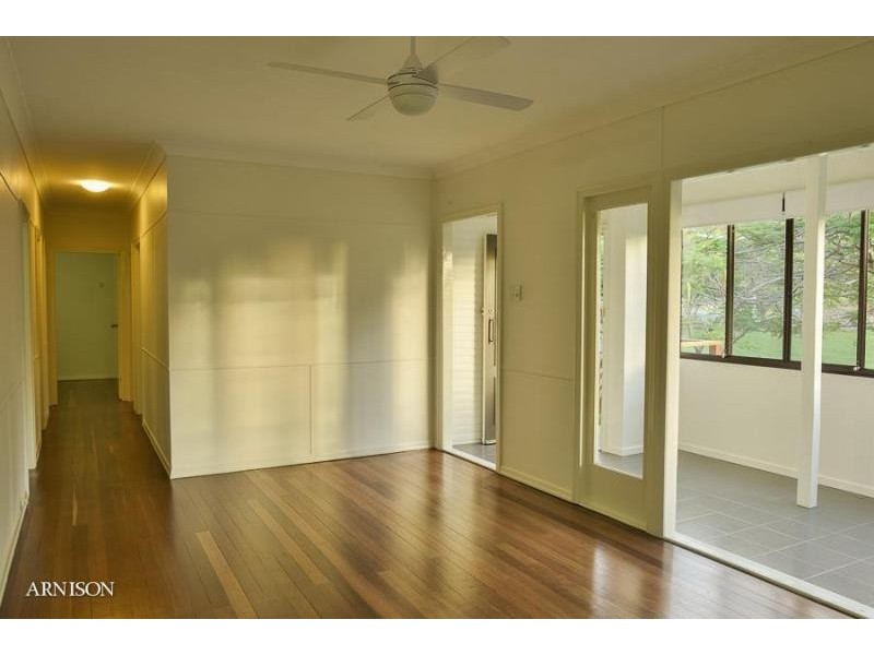 2 Mount Pleasant Rd, Nambour QLD 4560