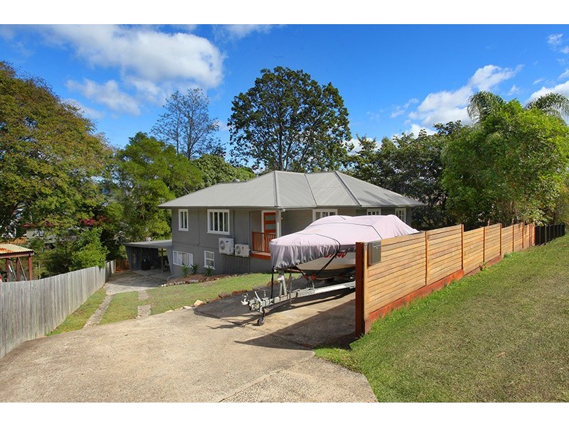 11 Mount Pleasant Rd, Nambour QLD 4560
