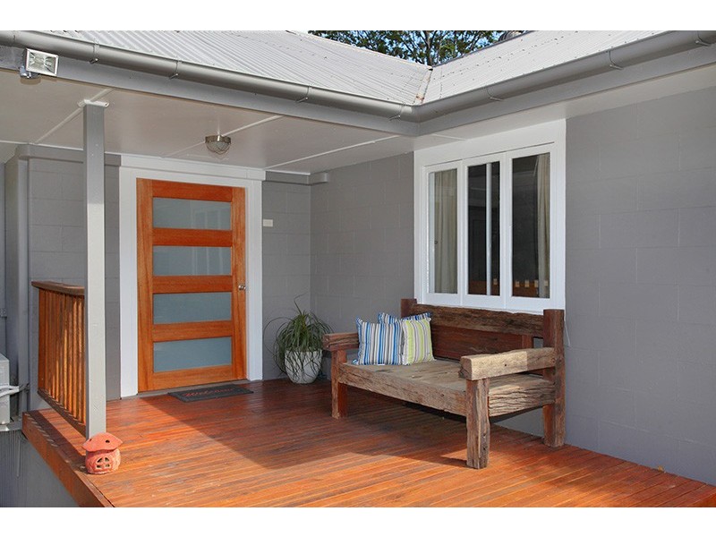 11 Mount Pleasant Rd, Nambour QLD 4560