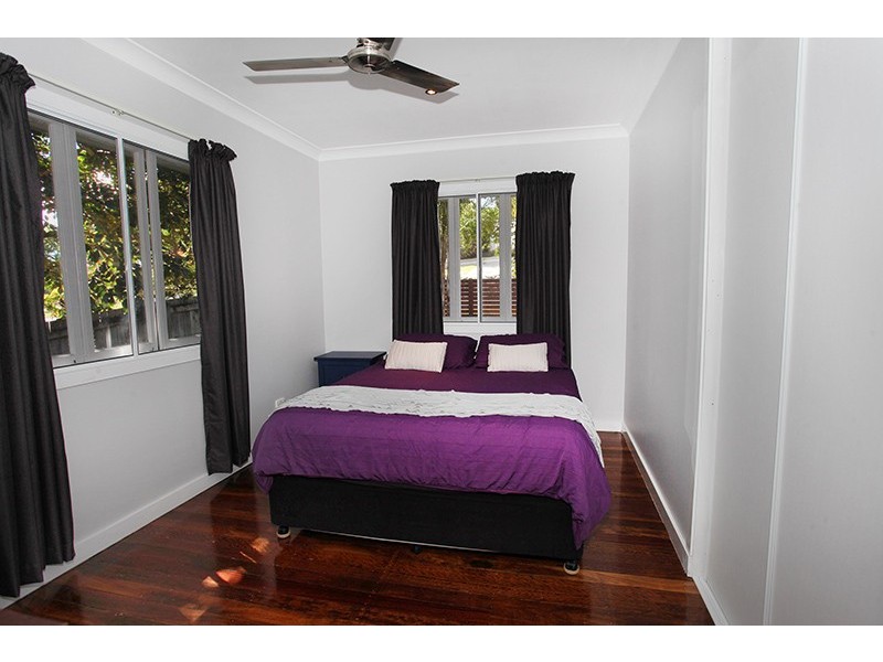 11 Mount Pleasant Rd, Nambour QLD 4560