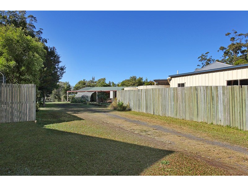 19 Tamarin Dve, Mapleton QLD 4560