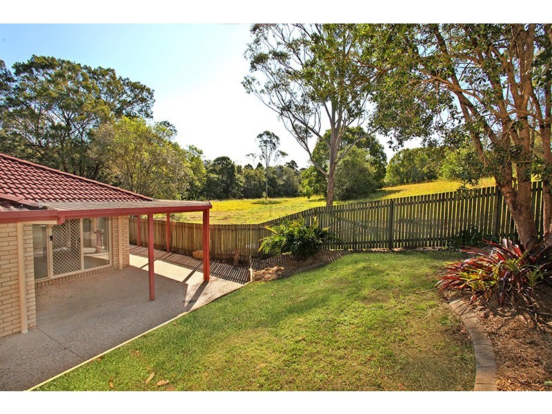 1 Fernlea Street, Burnside QLD 4560