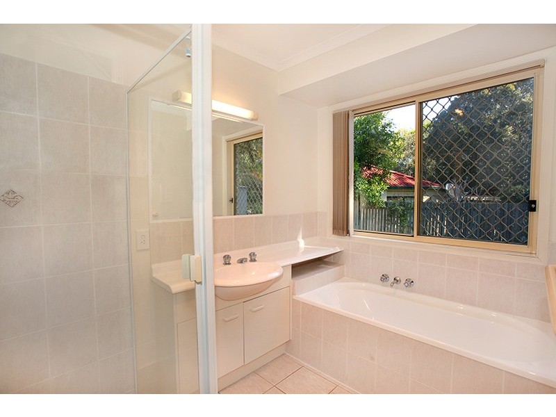 1 Fernlea Street, Burnside QLD 4560