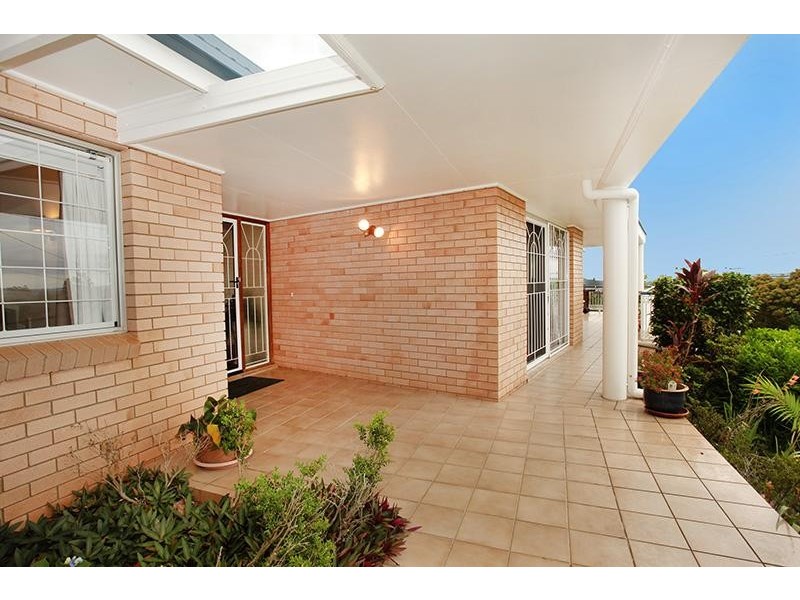 13 Bambaroo Cl, Nambour QLD 4560