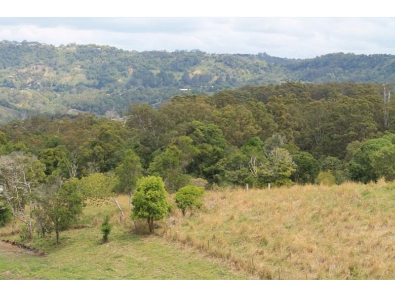 68 Welks Ridge Road, Towen Mountain QLD 4560