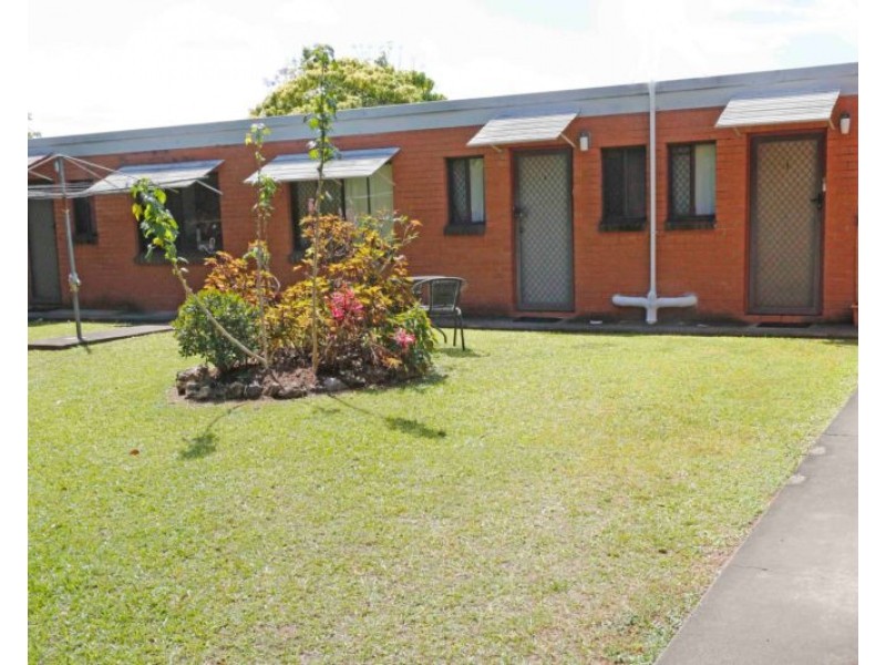 1/11 Sapphire Drive, Nambour QLD 4560