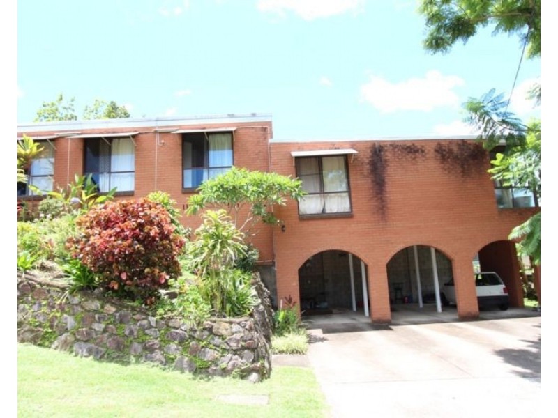 1/11 Sapphire Drive, Nambour QLD 4560