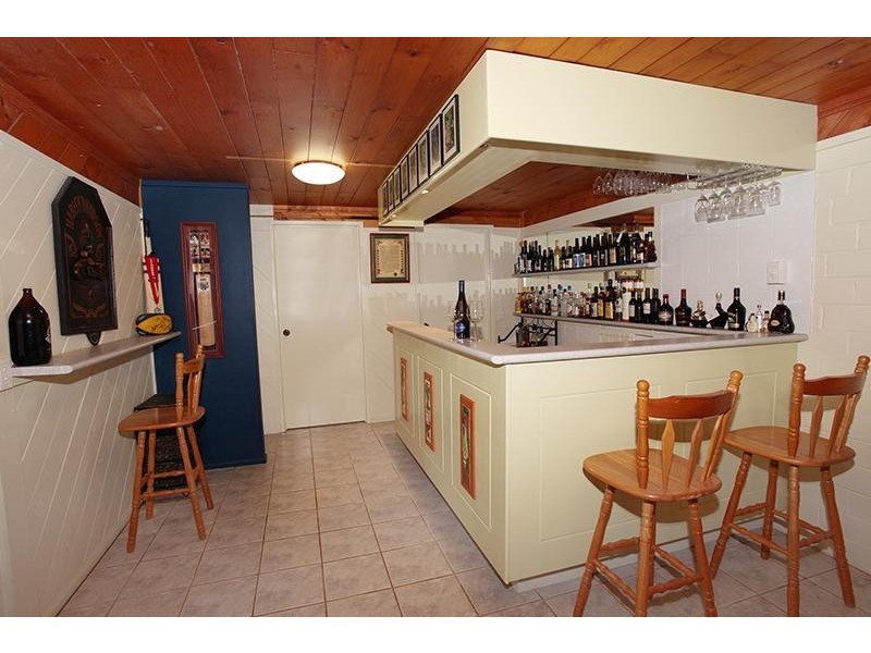 4 Paradise Place, Nambour QLD 4560