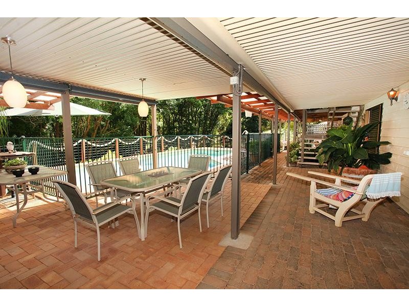 4 Paradise Place, Nambour QLD 4560