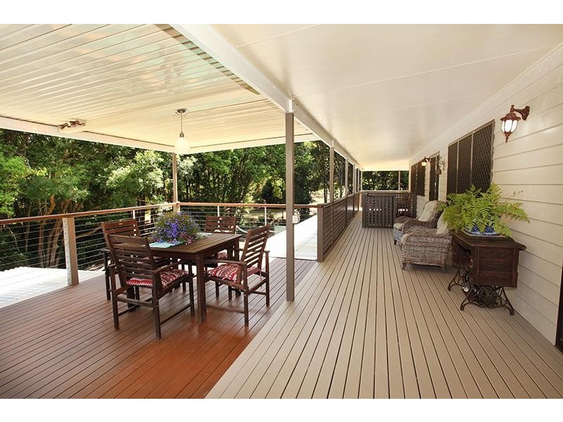 4 Paradise Place, Nambour QLD 4560