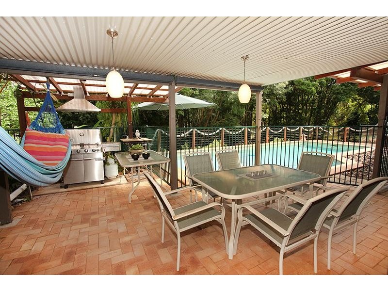 4 Paradise Place, Nambour QLD 4560