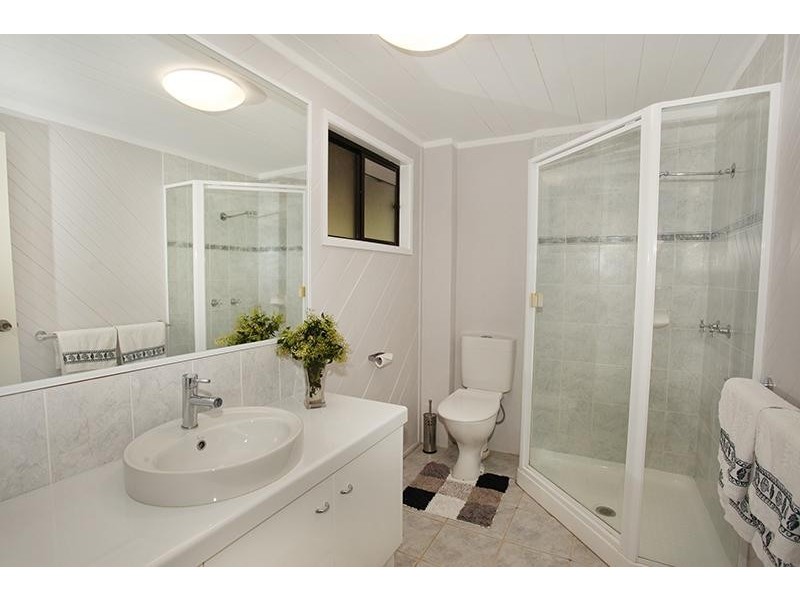 4 Paradise Place, Nambour QLD 4560