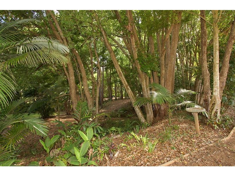 4 Paradise Place, Nambour QLD 4560