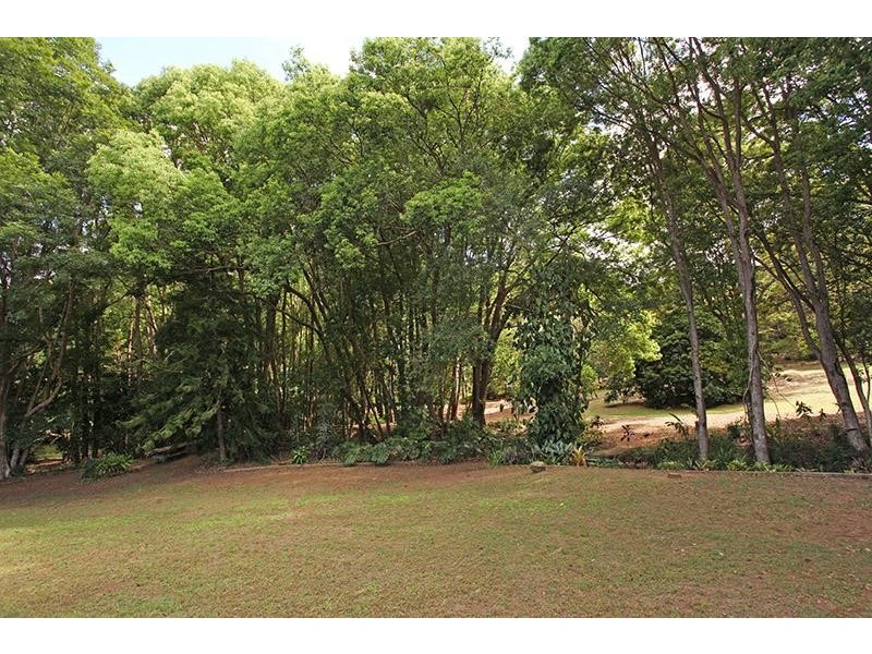 4 Paradise Place, Nambour QLD 4560