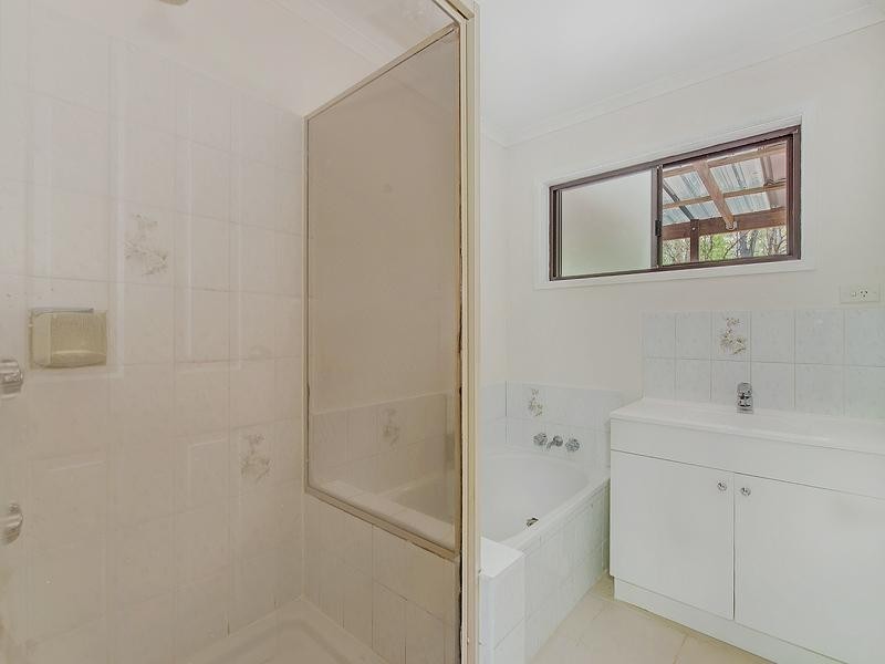 14 Laburnum Grove, Parklands QLD 4560