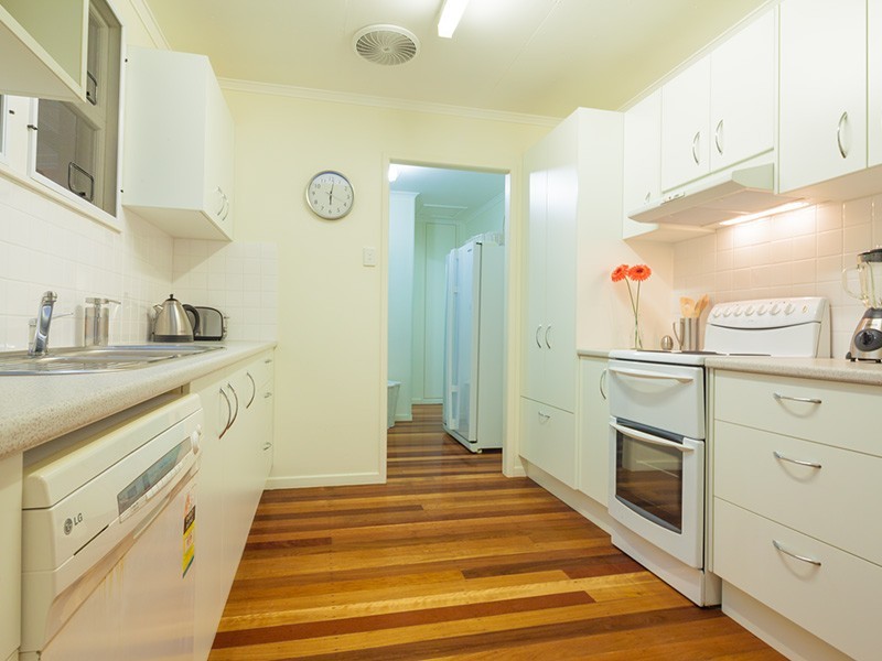 4 Coes Creek road, Burnside QLD 4560