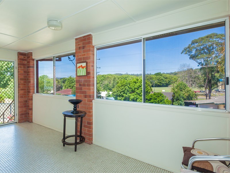 4 Coes Creek road, Burnside QLD 4560