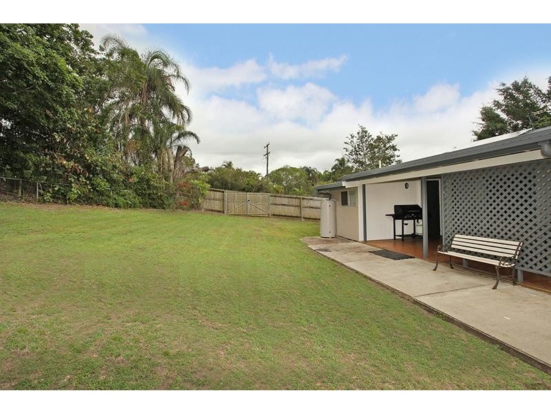 2 Coes Creek Road, Burnside QLD 4560