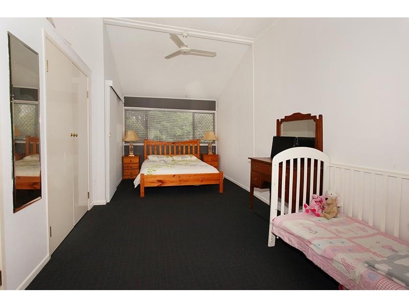 2 Coes Creek Road, Burnside QLD 4560