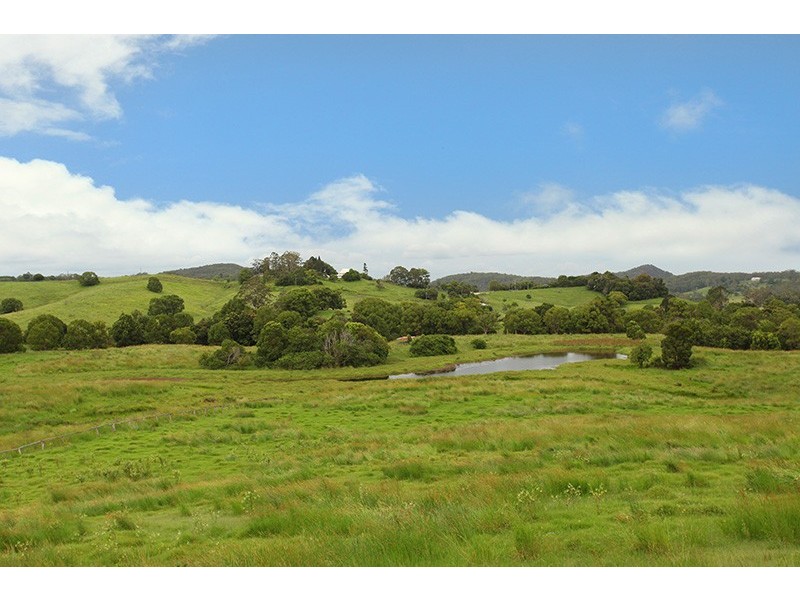 7 Yvonne Street, Nambour QLD 4560