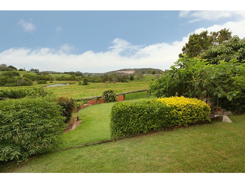 7 Yvonne Street, Nambour QLD 4560