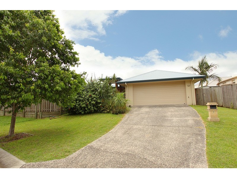 4 Impression Drive, Nambour QLD 4560