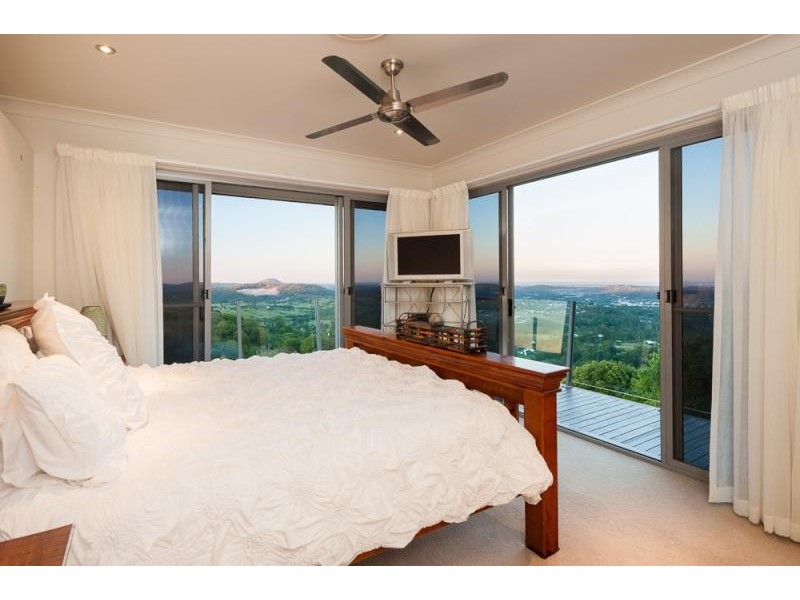 15 Dulong Rd, Kureelpa QLD 4560