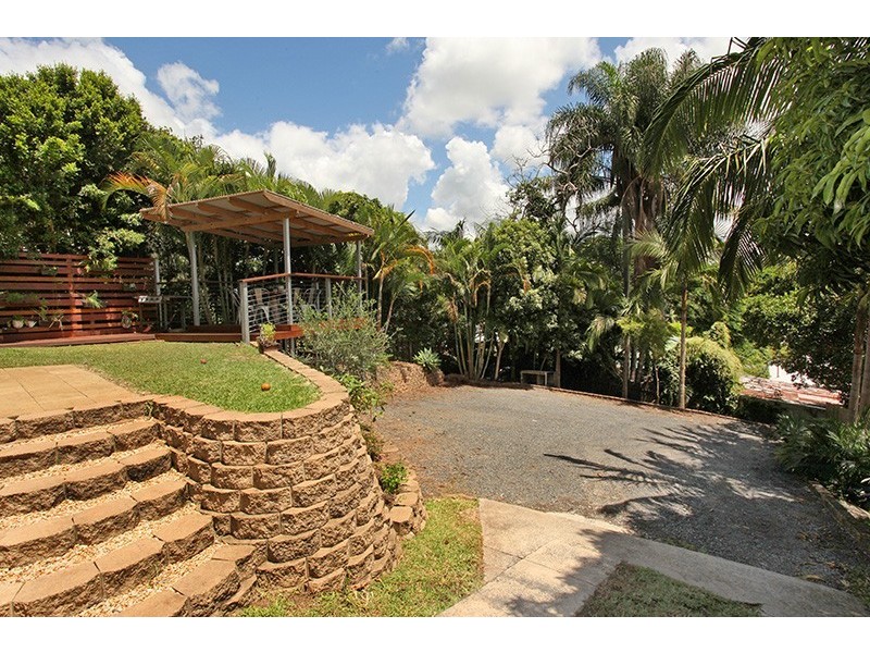 16 Lamington Terrace, Nambour QLD 4560