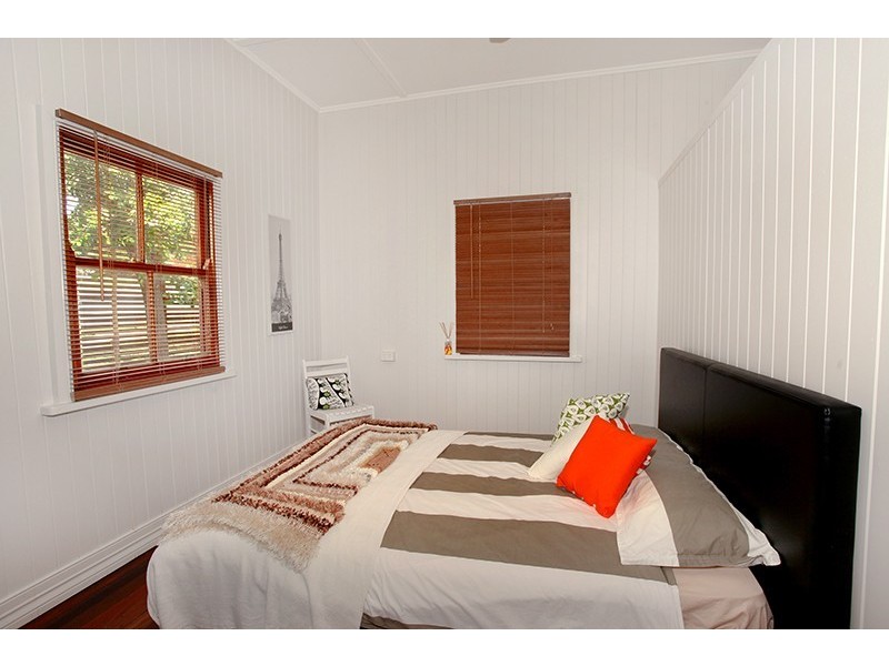 16 Lamington Terrace, Nambour QLD 4560