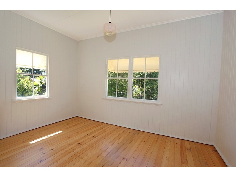 38 Court Rd, Nambour QLD 4560