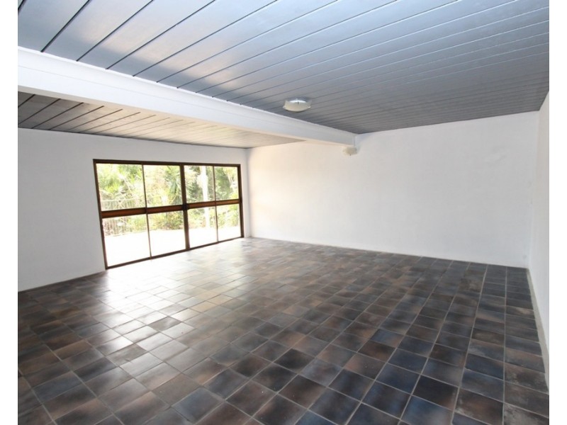 6 Erbacher Road, Nambour QLD 4560