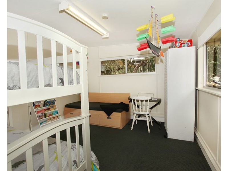 9 Waterfall Street, Nambour QLD 4560