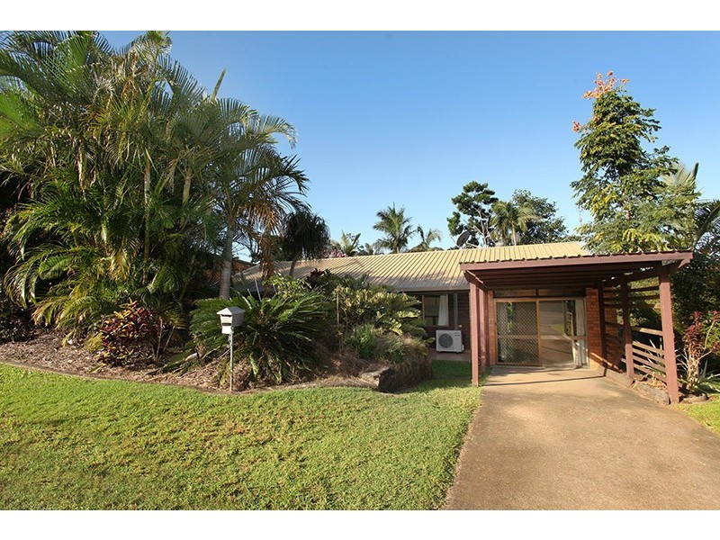 7 Blaxland Road, Nambour QLD 4560