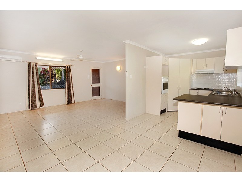 7 Blaxland Road, Nambour QLD 4560